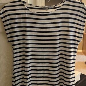 Size S black & white striped tee